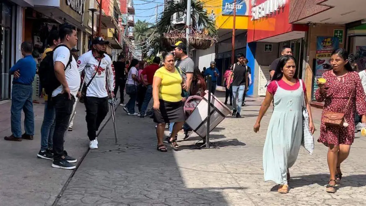 Personas en el parque de Tapachula